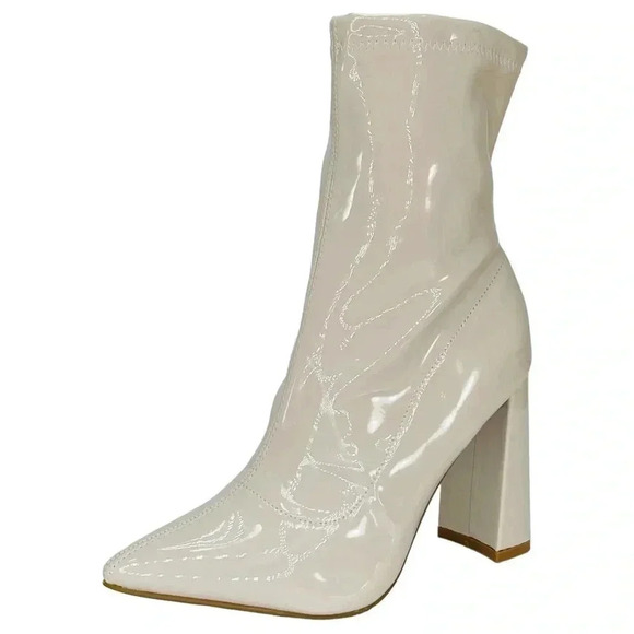 Journee Collection Veralee Ivory Womens Sock Booties Size 6.5M - Picture 2 of 11